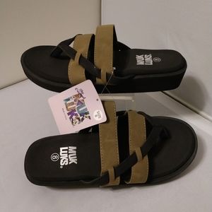 Muk Luk Flip flop (B)